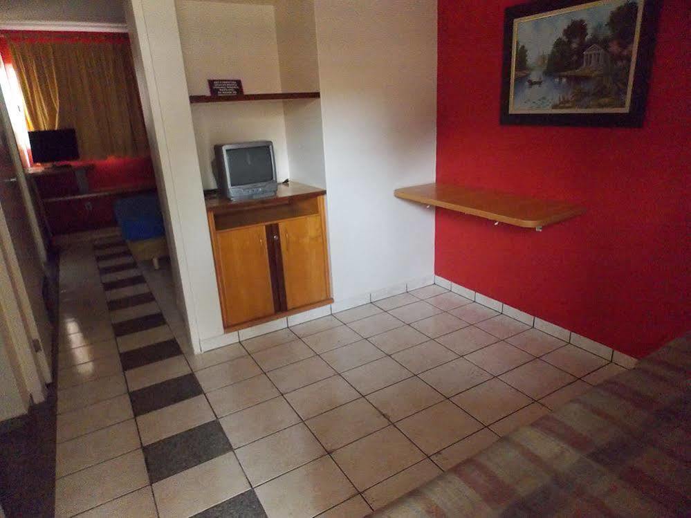 Di Roma Resorts - Reis Imoveis Caldas Novas Extérieur photo